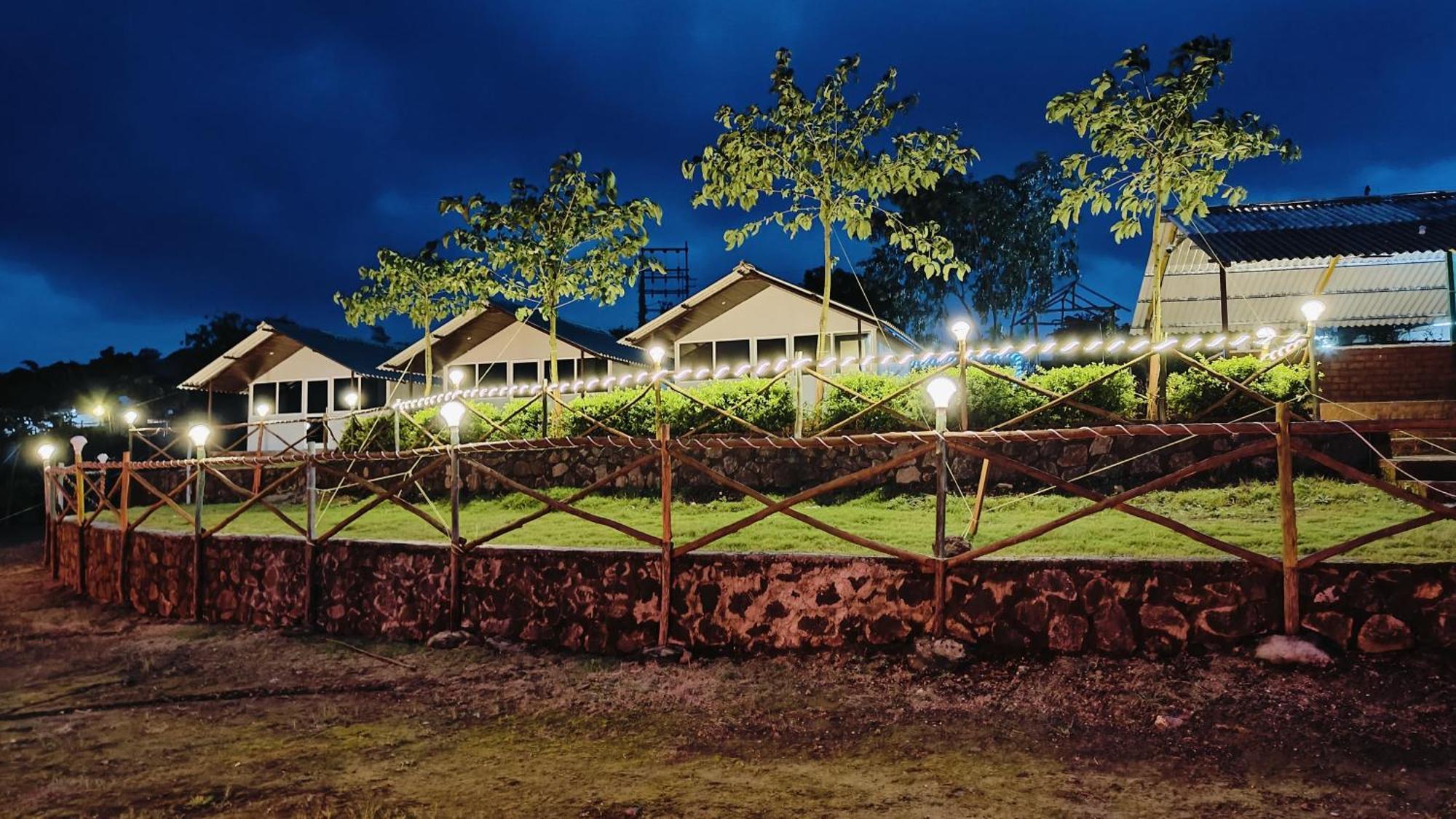 Shelby Pawana Lake Cottages & Camping Tents Lonavla Zewnętrze zdjęcie